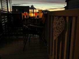 Kingfisher Caravan Park - Holiday Accommodation 21635 - Lincolnshire - 1188089 - thumbnail photo 8