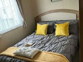 Kingfisher Caravan Park - Holiday Accommodation 21635 - Lincolnshire - 1188089 - thumbnail photo 13