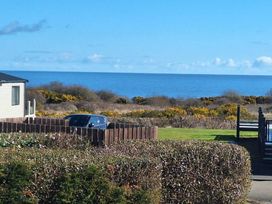 Primrose Valley Holiday Park - Holiday Accommodation 21641 - North Yorkshire (incl. Whitby) - 1188092 - thumbnail photo 4