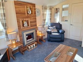 Primrose Valley Holiday Park - Holiday Accommodation 21641 - North Yorkshire (incl. Whitby) - 1188092 - thumbnail photo 7