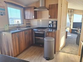 Primrose Valley Holiday Park - Holiday Accommodation 21641 - North Yorkshire (incl. Whitby) - 1188092 - thumbnail photo 11