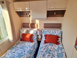 Primrose Valley Holiday Park - Holiday Accommodation 21641 - North Yorkshire (incl. Whitby) - 1188092 - thumbnail photo 16