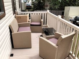 West Sands - Holiday Accommodation 21647 - Hampshire - 1188095 - thumbnail photo 7