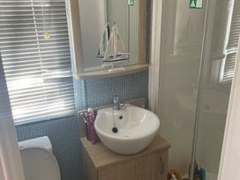 Hafan y Mor Haven - Holiday Accommodation 21655 - North Wales - 1188101 - thumbnail photo 7