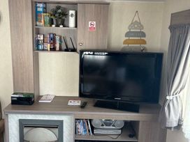 Clarach Bay Holiday Village - Holiday Accommodation 21657 - Mid Wales - 1188103 - thumbnail photo 3