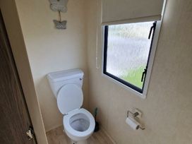 Clarach Bay Holiday Village - Holiday Accommodation 21657 - Mid Wales - 1188103 - thumbnail photo 9