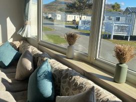 Greenacres Holiday Park - Holiday Accommodation 21664 - North Wales - 1188108 - thumbnail photo 3