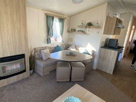 Greenacres Holiday Park - Holiday Accommodation 21664 - North Wales - 1188108 - thumbnail photo 5