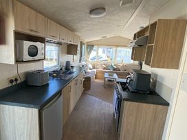 Greenacres Holiday Park - Holiday Accommodation 21664 - North Wales - 1188108 - thumbnail photo 6