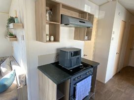 Greenacres Holiday Park - Holiday Accommodation 21664 - North Wales - 1188108 - thumbnail photo 7