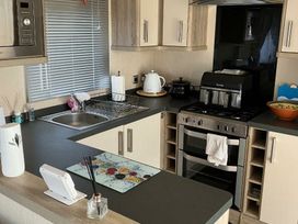 Amble Links Coastal Holiday Park - Holiday Accommodation 21665 - Northumberland - 1188109 - thumbnail photo 6