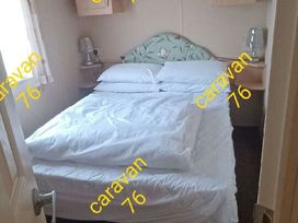 Lyons Sunnysands Holiday Park - Holiday Accommodation 21669 - Mid Wales - 1188111 - thumbnail photo 8