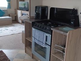 Lyons Sunnysands Holiday Park - Holiday Accommodation 21671 - Mid Wales - 1188113 - thumbnail photo 7