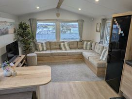 Brynowen Holiday Park - Holiday Accommodation 21677 - Mid Wales - 1188118 - thumbnail photo 8