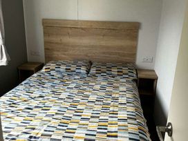 Brynowen Holiday Park - Holiday Accommodation 21677 - Mid Wales - 1188118 - thumbnail photo 9