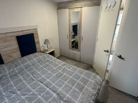 Lido Beach Holiday Park - Holiday Accommodation 21682 - North Wales - 1188122 - thumbnail photo 6