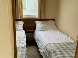 Cayton Bay Caravan Park - Holiday Accommodation 21683 - North Yorkshire (incl. Whitby) - 1188123 - thumbnail photo 13