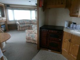 Clarach Bay Holiday Village - Holiday Accommodation 21687 - Mid Wales - 1188124 - thumbnail photo 4