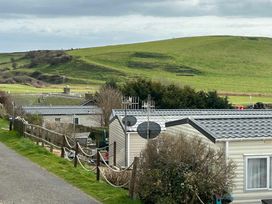 Freshwater Beach Holiday Park - Holiday Accommodation 21693 - Dorset - 1188129 - thumbnail photo 4