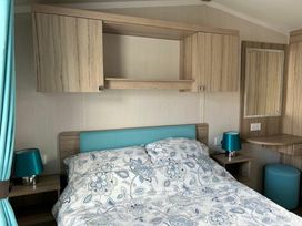 Freshwater Beach Holiday Park - Holiday Accommodation 21693 - Dorset - 1188129 - thumbnail photo 11