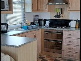 Happy Days Caravan Park - Holiday Accommodation 21696 - North Wales - 1188132 - thumbnail photo 7