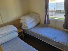 Lyons Robin Hood - Holiday Accommodation 21702 - North Wales - 1188135 - thumbnail photo 11