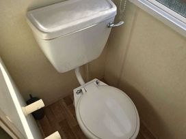 Lyons Robin Hood - Holiday Accommodation 21702 - North Wales - 1188135 - thumbnail photo 12