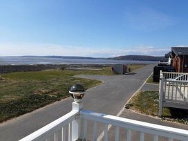 Carmarthen Bay Holiday Park - Holiday Accommodation 21708 - South Wales - 1188139 - thumbnail photo 3