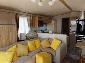 Carmarthen Bay Holiday Park - Holiday Accommodation 21708 - South Wales - 1188139 - thumbnail photo 7