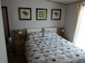 Carmarthen Bay Holiday Park - Holiday Accommodation 21708 - South Wales - 1188139 - thumbnail photo 9