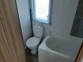 Carmarthen Bay Holiday Park - Holiday Accommodation 21708 - South Wales - 1188139 - thumbnail photo 12