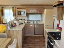 Carmarthen Bay Holiday Park - Holiday Accommodation 21708 - South Wales - 1188139 - thumbnail photo 15
