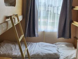 Kingfisher Caravan Park - Holiday Accommodation 21709 - Lincolnshire - 1188140 - thumbnail photo 12