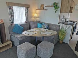 Butlins Skegness - Holiday Accommodation 21712 - Lincolnshire - 1188143 - thumbnail photo 6
