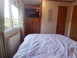 Hafan y Mor Haven - Holiday Accommodation 21715 - North Wales - 1188144 - thumbnail photo 7