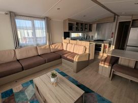 Promenade Site - Holiday Accommodation 21718 - Lincolnshire - 1188147 - thumbnail photo 2