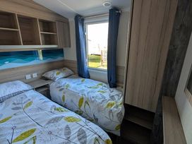 Promenade Site - Holiday Accommodation 21718 - Lincolnshire - 1188147 - thumbnail photo 4