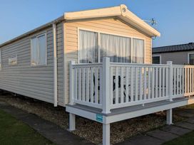 Promenade Site - Holiday Accommodation 21718 - Lincolnshire - 1188147 - thumbnail photo 8