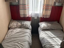 Marton Mere Holiday Village - Holiday Accommodation 21719 - Lake District - 1188148 - thumbnail photo 6