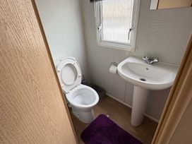Devon Cliffs Holiday Park - Holiday Accommodation 21721 - Devon - 1188150 - thumbnail photo 4
