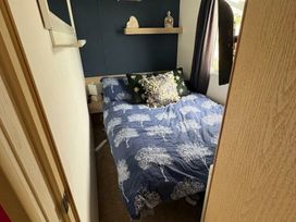 Devon Cliffs Holiday Park - Holiday Accommodation 21721 - Devon - 1188150 - thumbnail photo 9
