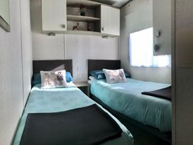 Oakdene Forest Park - Holiday Accommodation 21736 - Hampshire - 1188160 - thumbnail photo 8