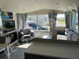 Church Farm Holiday Village - Holiday Accommodation 21738 - Hampshire - 1188161 - thumbnail photo 2