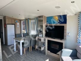 Church Farm Holiday Village - Holiday Accommodation 21738 - Hampshire - 1188161 - thumbnail photo 5
