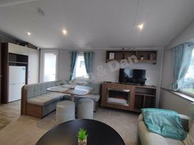 Marton Mere Holiday Village - Holiday Accommodation 21739 - Lake District - 1188162 - thumbnail photo 2