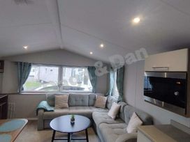 Marton Mere Holiday Village - Holiday Accommodation 21739 - Lake District - 1188162 - thumbnail photo 4