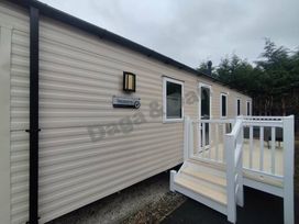 Marton Mere Holiday Village - Holiday Accommodation 21739 - Lake District - 1188162 - thumbnail photo 12