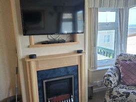 Quay West Holiday Park - Holiday Accommodation 21740 - Mid Wales - 1188163 - thumbnail photo 6