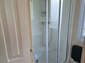 Quay West Holiday Park - Holiday Accommodation 21740 - Mid Wales - 1188163 - thumbnail photo 13