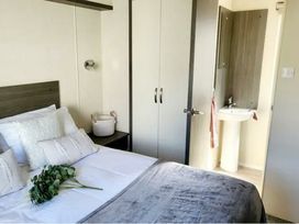 Waterside, Paignton - Holiday Accommodation 21747 - Devon - 1188168 - thumbnail photo 6